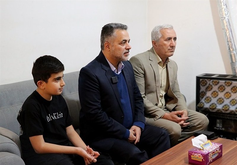 از خاکریز طلائیه تا پلههای نفسگیر یک خانه اجارهای/ جانبازی که درد را نجیبانه تحمل میکند+فیلم اخبار کرج , اخبار استان البرز , جانبازان اعصاب و روان ,