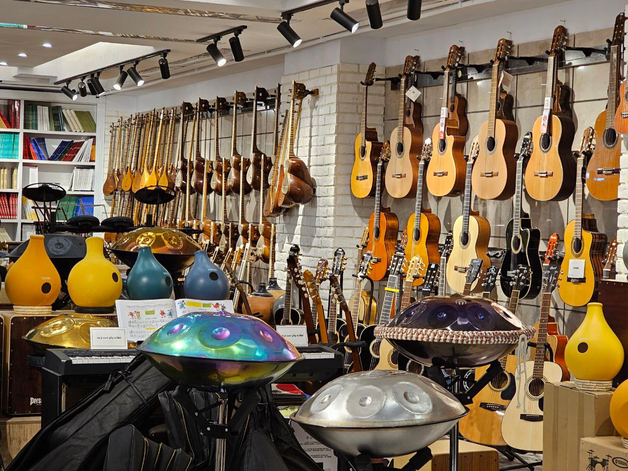 بازار موسیقی در رکود اقتصادی؟ نگاهی به افزایش خرید سازهای آرامشبخش مانند هنگ درام بازار موسیقی در رکود اقتصادی؟ نگاهی به افزایش خرید سازهای آرامشبخش مانند هنگ درام