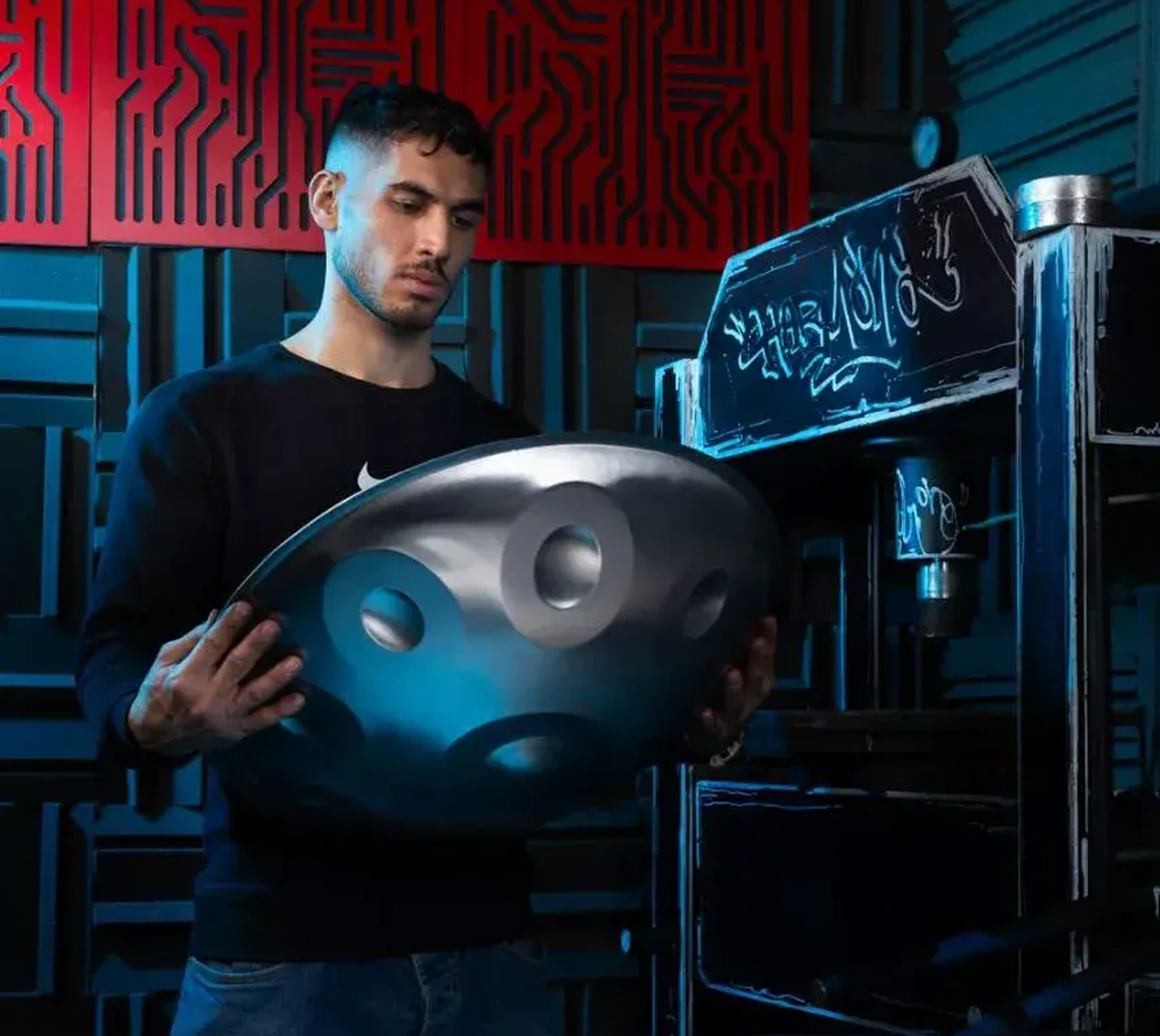 بازار موسیقی در رکود اقتصادی؟ نگاهی به افزایش خرید سازهای آرامشبخش مانند هنگ درام بازار موسیقی در رکود اقتصادی؟ نگاهی به افزایش خرید سازهای آرامشبخش مانند هنگ درام