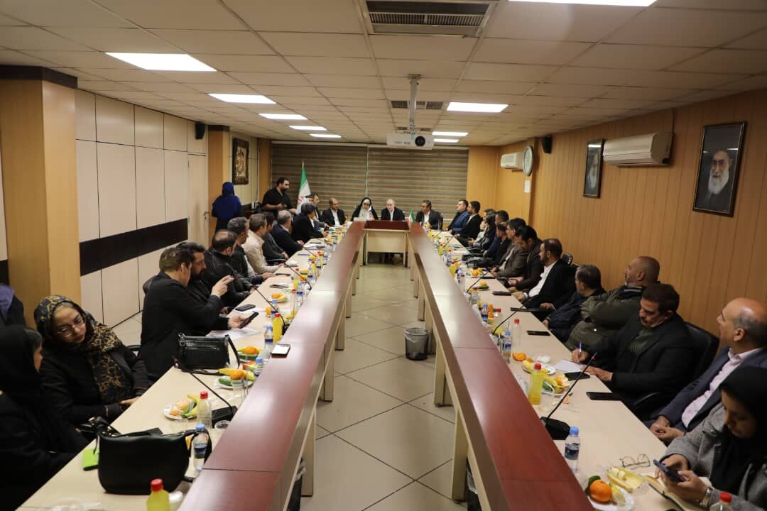 حمله سالانه ۵۰۰ هزار تن کیسه پلاستیک به ریه و محیط زیست ایران حمله سالانه ۵۰۰ هزار تن کیسه پلاستیک به ریه و محیط زیست ایران