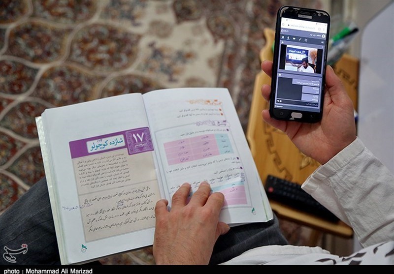 میزگرد| آیا آموزش مجازی آینده دانش‌آموزان را تهدید می کند؟/ جایگاه خانواده بر سواد نسل آینده