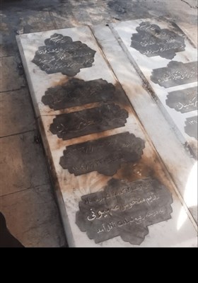 آشوبگران مزار سپهبد شهید غلامعلی رشید را به آتش کشیدند آشوبگران مزار سپهبد شهید غلامعلی رشید را به آتش کشیدند