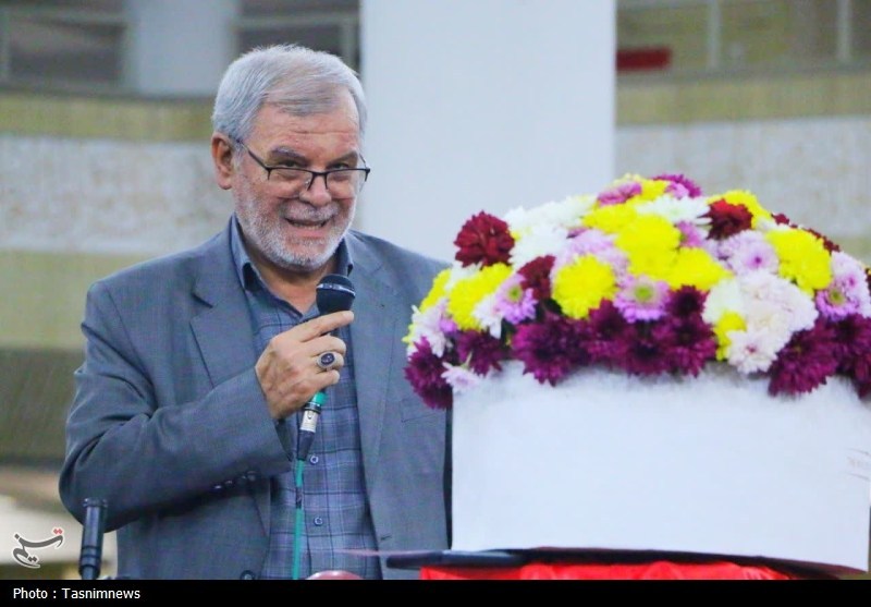 باران، قرآن و نرگس؛ نیمه‌شعبانِ متفاوت در مصلای زنجان