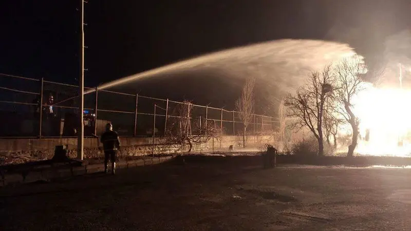 جزئیات آتش‌سوزی گسترده در حوالی پالایشگاه نیک گاز تبریز