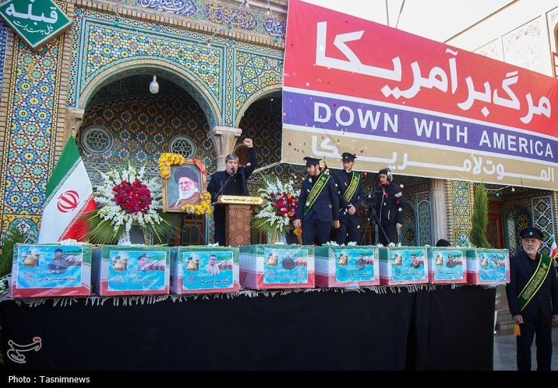 تشییع حماسی 8 شهید حملات آمریکا در قم؛ مردم خواستار انتقام شدند+فیلم حضرت معصومه (س) , اخبار استان قم , شهید , شهید امام خامنه ای (ره) ,