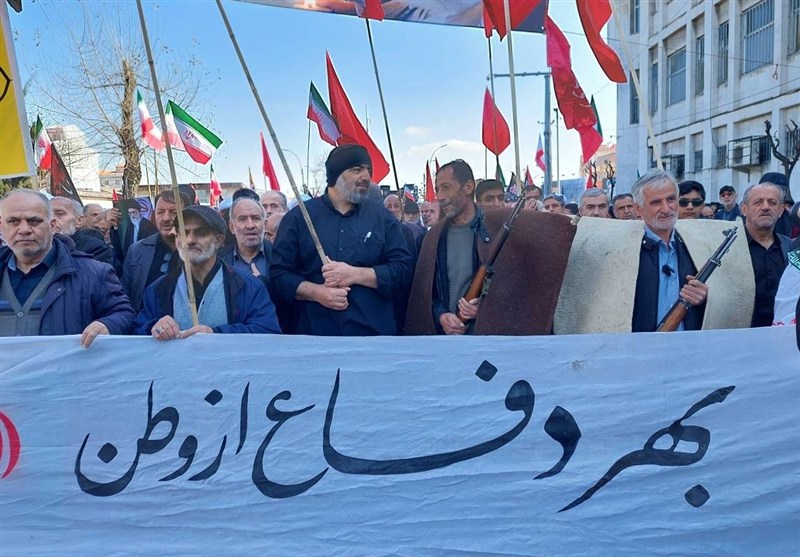 نمایش اقتدار ملی در قلب شهر رشت با تشییع حماسی چهار شهید