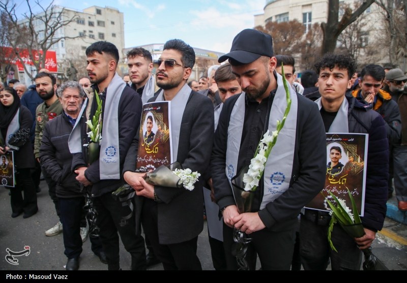 وداع اشکبار تبریز با سه «شهید رمضان»؛ لالهها به آغوش خاک بازگشتند+عکس جنگ , شهید , شهادت , اخبار استان آذربایجان شرقی , آذربایجان شرقی ,