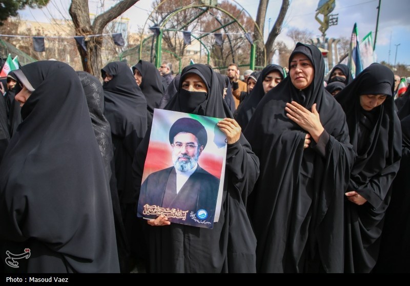 وداع اشکبار تبریز با سه «شهید رمضان»؛ لالهها به آغوش خاک بازگشتند+عکس جنگ , شهید , شهادت , اخبار استان آذربایجان شرقی , آذربایجان شرقی ,