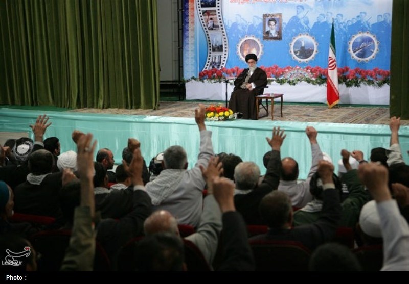 «22 گولان»؛ روزی که کردستان رنگ وحدت گرفت + تصاویر اخبار سنندج , اخبار استان کردستان , رهبر انقلاب , رهبر کشوردوست , پایگاه اطلاعرسانی دفتر مقام معظم رهبری , رئیس دفتر مقام معظم رهبری , بعثه مقام معظم رهبری , انقلاب اسلامی ,