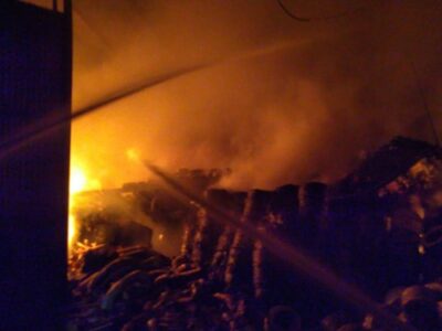 آتش سوزی گسترده یک انبار در خیابان فدائیان اسلام+فیلم