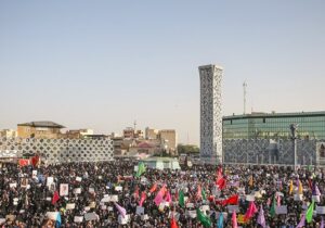 اجتماع بزرگ مردمی عفاف و حجاب در میدان آیینی امام حسین(ع)