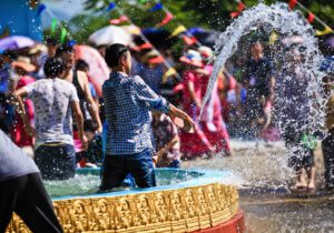 جشن آب در ارمنستان چه موقع است؟ + لیست قیمت تور ایروان