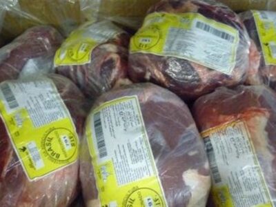 سلامت ۴ کانتینر گوشت منجمد گوساله وارداتی از برزیل مورد تایید دامپزشکی است