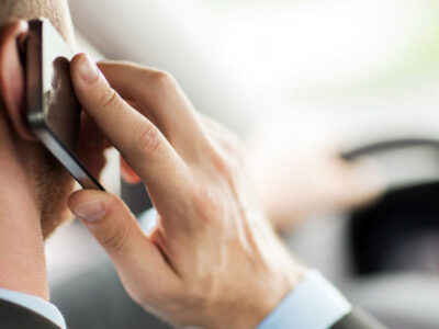 استفاده از موبایل حین رانندگی چند نمره منفی دارد؟