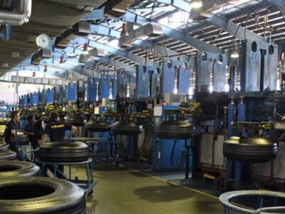 موافقت سران قوا با باز شدن گره کور ۱۱ ساله تولید در کارخانه «کیان تایر»
