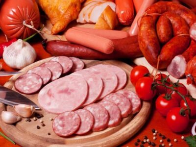 افزایش نرخ سوسیس و کالباس تابعی از گوشت و مرغ| جهش ۵۰درصدی قیمت ادویه های مصرفی در فرآورده های گوشتی