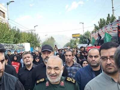 حضور سرلشکر سلامی در پیاده روی جاماندگان تهران