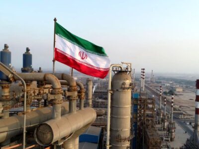 وال استریت ژورنال: آمریکا محدودیت‌های بخش انرژی ایران را کاهش داد
