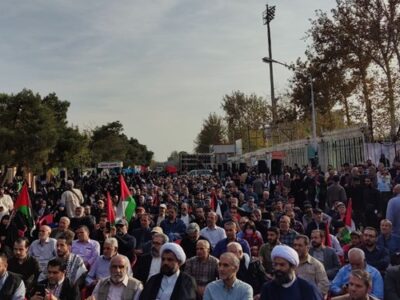 اجتماع پرشور مردم در محل شهادت شهید «آرمان علی وردی»+ فیلم