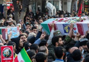 مراسم تشییع پیکر دو شهید مدافع حرم در شهرک اکباتان تهران برگزار شد