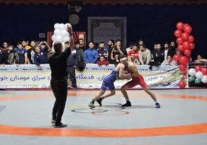 ۲۵۰ کشتی‌گیر فرنگی در مسابقات استان تهران به رقابت پرداختند