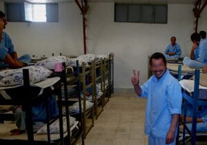 تحویل ۸۴ معتاد متجاهر بهارستان به کمپ ترک اعتیاد