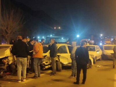 تصادف زنجیره‌ای ۱۱ خودرو در اتوبان امام رضا + عکس و فیلم