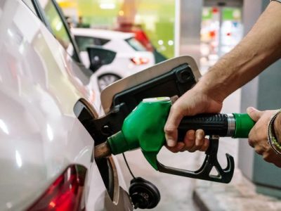 خبرهای مهم درباره قیمت بنزین /  گرانی در راه است ؟