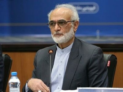 مهار نرخ ارز و اصلاح ساختار بانکی پیش‌نیاز ثبات اقتصادی است