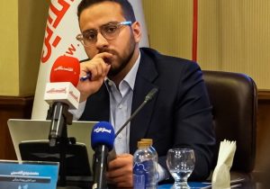 وقتی مذاکرات قوی‌تر از وزیر فرمان دلار را می‌کشد؛ وزیر اقتصاد کجاست؟