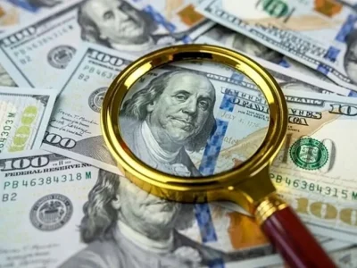 قیمت دلار در بازار آزاد رسماً صعودی شد (۵ مهر)