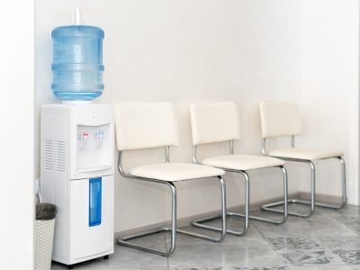 تعمیر تخصصی انواع آبسردکن (ایستاده، رومیزی، صنعتی) با گارانتی مکتوب