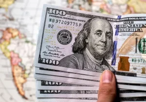 قیمت دلار امروز حسابی ریزشی شد (۱۴ مهر)