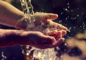 متأسفیم ؛ آینده فرزندان ایران به باد رفت