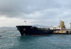 آغاز تعمیر بزرگترین نفتکش کشور در بندرعباس