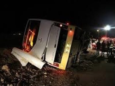 اختصاصی| واژگونی اتوبوس در محور اصفهان-نطنز۱۳ کشته و ۱۱ مصدوم برجای گذاشت