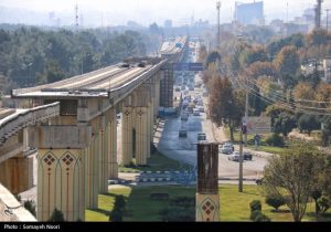 بلاتکلیفی ۲۰ ساله قطار شهری کرمانشاه/ حصار ‌ستون‌های غول‌پیکر/ از تراموا تا مونوریل و دوباره مترو‌!