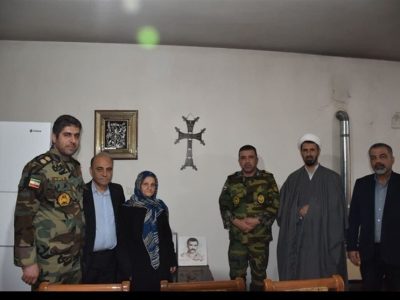 تجلیل از خانواده شهید مسیحی هراچ هاکوپیان در آستانه سال نو میلادی