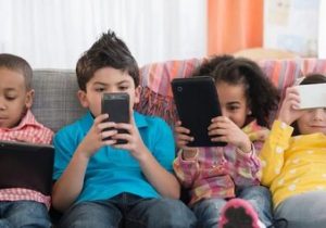 زنگ خطر برای والدین؛ شبکه‌های اجتماعی تمرکز کودکان را می‌بلعد