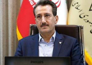 فعالیت ۱۰۴ کشتی ایرانی در دریای خزر| صف ۲۰ کشتی کالای اساسی در بندر امام (ره) برای تخلیه