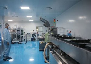 نرخ بهره و صنعت نیمهجان