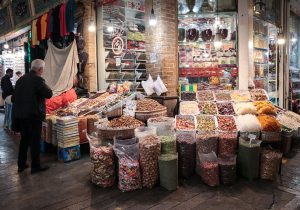 نظارت و بازرسی بازار کالاهای اساسی ویژه شب یلدا تشدید شد