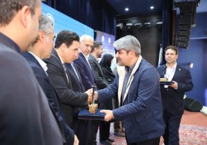 کسب رتبه دوم و تندیس نقرهای جشنواره روابط عمومیهای تجاری کشور توسط اتاق بازرگانی اهواز