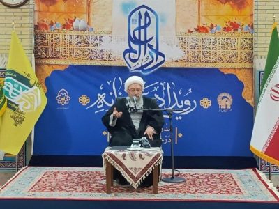 آیتالله لاریجانی: نوسانات شدید بازار ارز و اقتصاد قابل قبول نیست