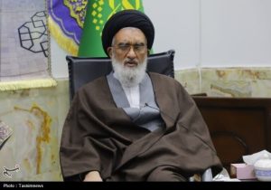 امام جمعه قم: دستگاه قضا اغتشاشگران را به اشد مجازات برساند