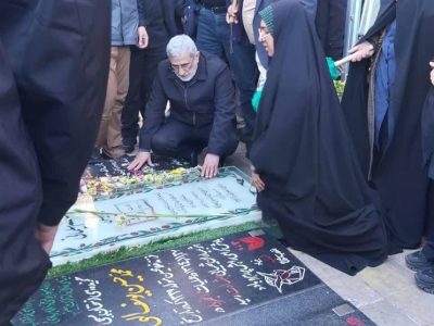 حضور سردار قاآنی در گلزار شهدای کرمان