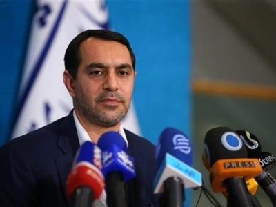 روغن و ذرت موجود در بازار با ارز آزاد وارد نشده‌ است