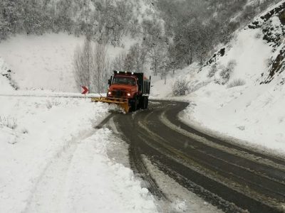 بازگشایی راه ۲۵۰ روستای برفی الیگودرز