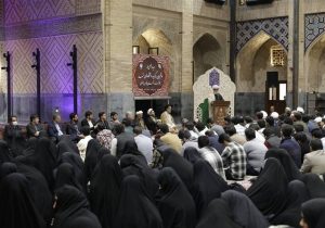 دانشجویان کاروان علم و پیشرفت کشور را با همت بلند به پیش برانند