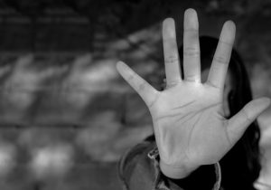 درخواست خانواده ملیکا درمورد رسانهای شدن چهره متهم / روایت تلخ کشف جسد دختر جوان در بیابان